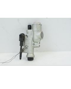 Bromshuvudcylinder Från Aprilia RSV 1000 858943